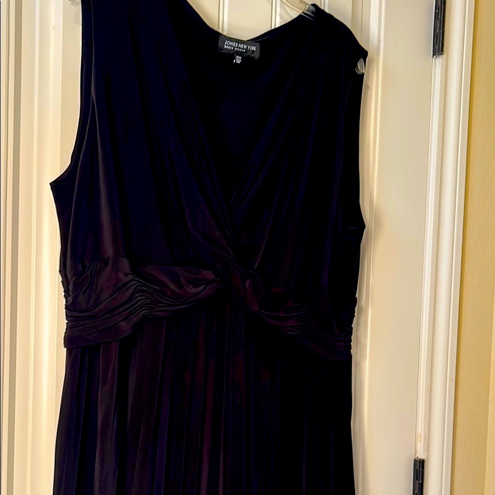 Jones New York Black Midi Dress with Knot Detail - Picture 3 of 7